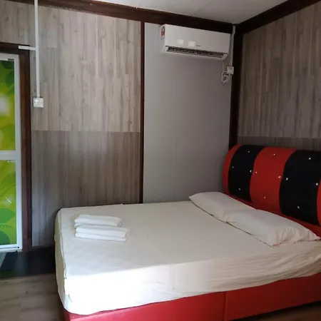 Mama'S Chalet Pulau Perhentian Besar Kampong Pasir Hantu Exterior photo