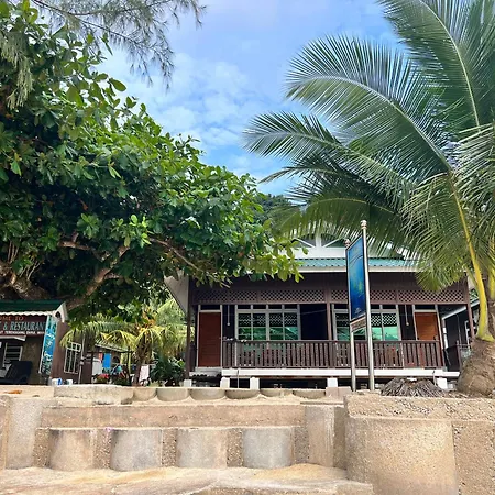 Mama'S Chalet Pulau Perhentian Besar Kampong Pasir Hantu Exterior photo