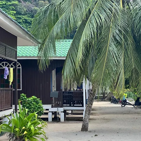 Mama'S Chalet Pulau Perhentian Besar Kampong Pasir Hantu Exterior photo