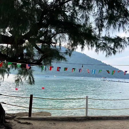 Mama'S Chalet Pulau Perhentian Besar Kampong Pasir Hantu Exterior photo