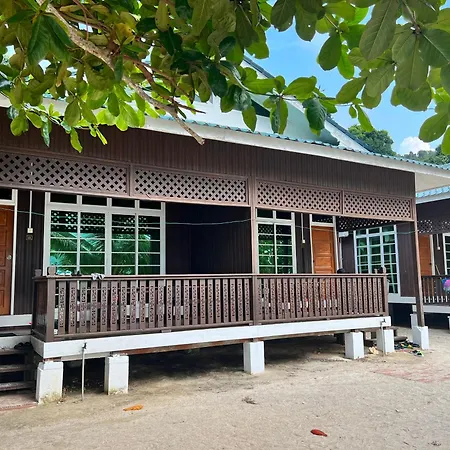 Mama'S Chalet Pulau Perhentian Besar Kampong Pasir Hantu Exterior photo
